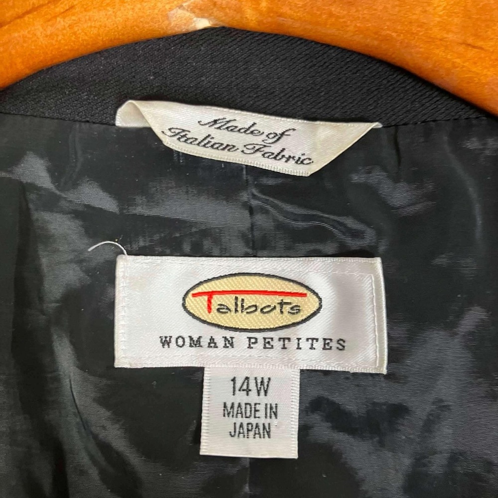 Vintage Talbots Woman Petites 14W Black Wool Blazer Italian Fabric Made in Japan - Picture 4 of 14